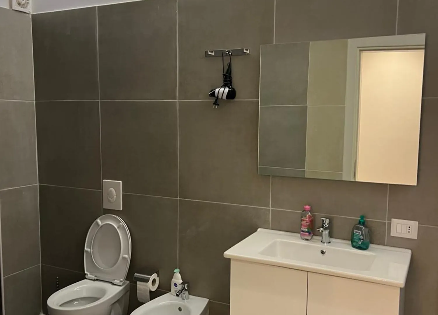 Renas Apartment Tirana